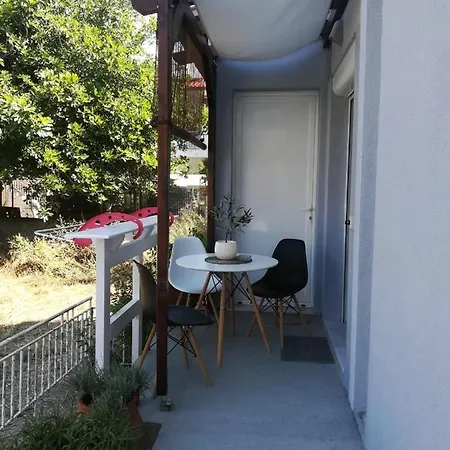 Apartment Aiolos Blu Luxury Nea Roda