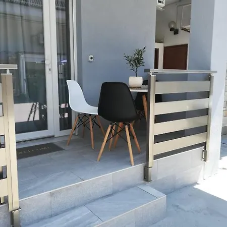 Aiolos Blu Luxury Apartment *
