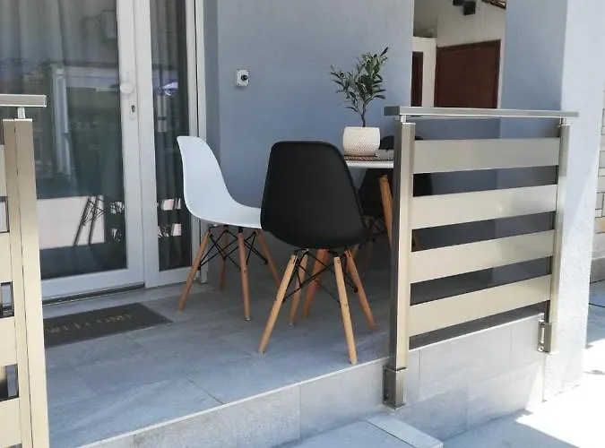 Aiolos Blu Luxury Lägenhet *