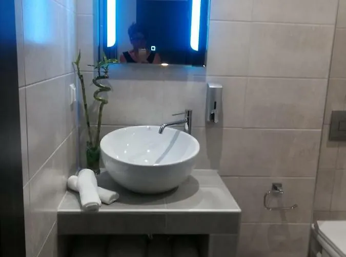Lägenhet Aiolos Blu Luxury Nea Roda