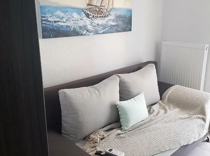 Aiolos Blu Luxury Lägenhet Nea Roda